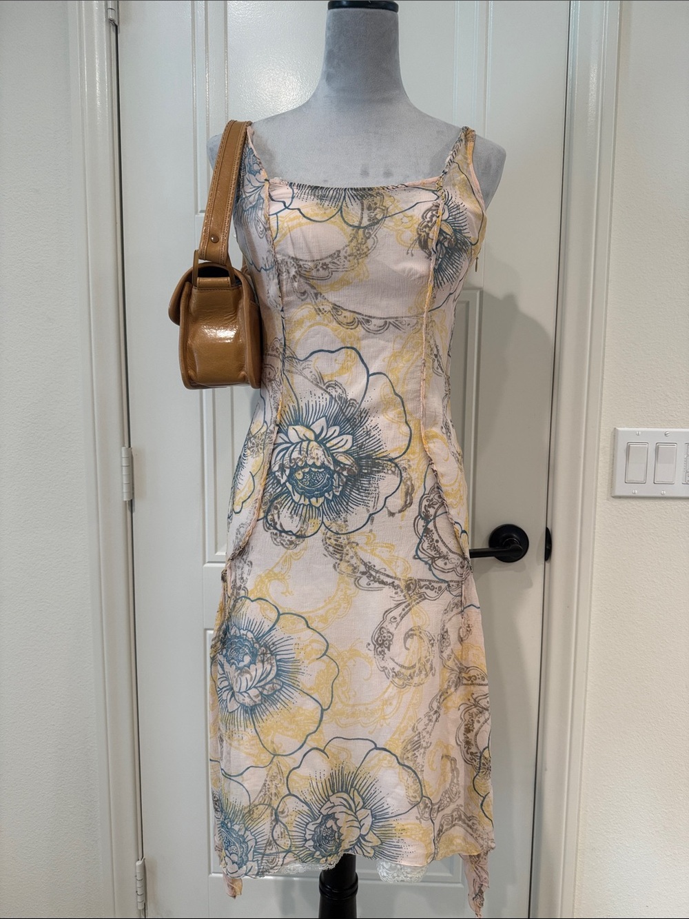 VTG Euro Floral Slip Midi Dress in Pale Yellow and Black. Made in Italy